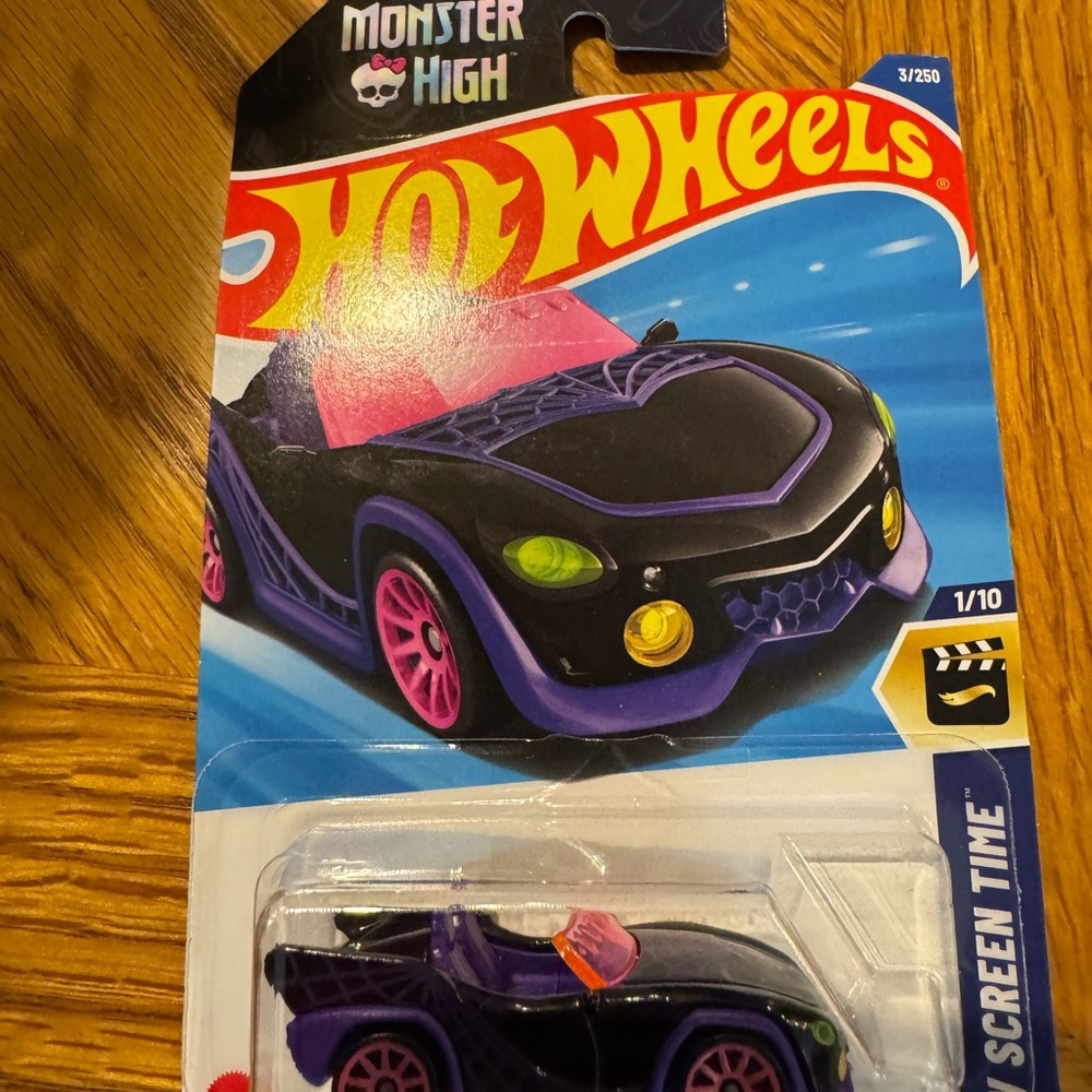 Hot Wheels Monster High 1/10 3/250